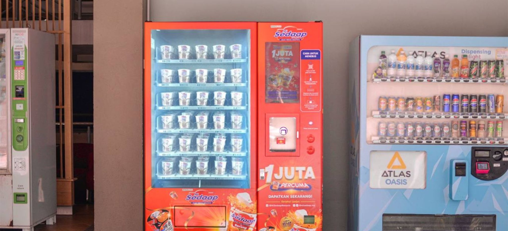 Mi Sedaap Hot Cup Vending